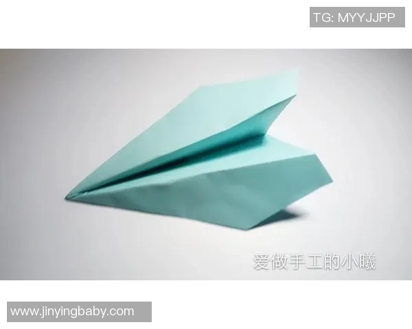 折纸足球的创意玩法与技巧分享让你轻松掌握折纸艺术的乐趣与魅力